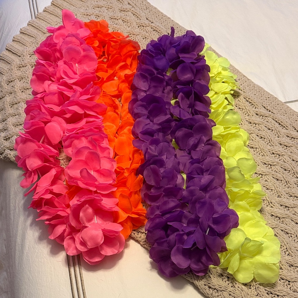 Hawaiian Lei Bundle Set of 4 NWOT